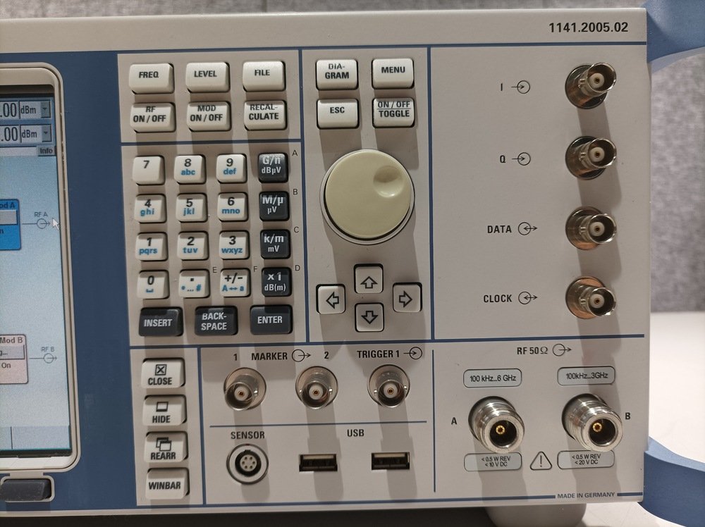 Rohde & Schwarz SMU200A, Vector Signal Generator, 100kHz-3GHz, Loaded with Options #