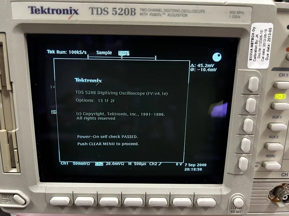 Tektronix TDS520B, Digitizing Oscilloscope, 2-Channel, 500 MHz, 1 GS/s #