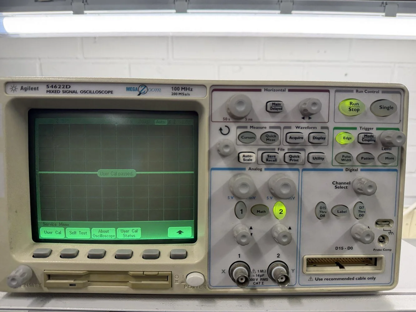 Agilent 54622D Mixed-Signal Oscilloscope 100 MHz #