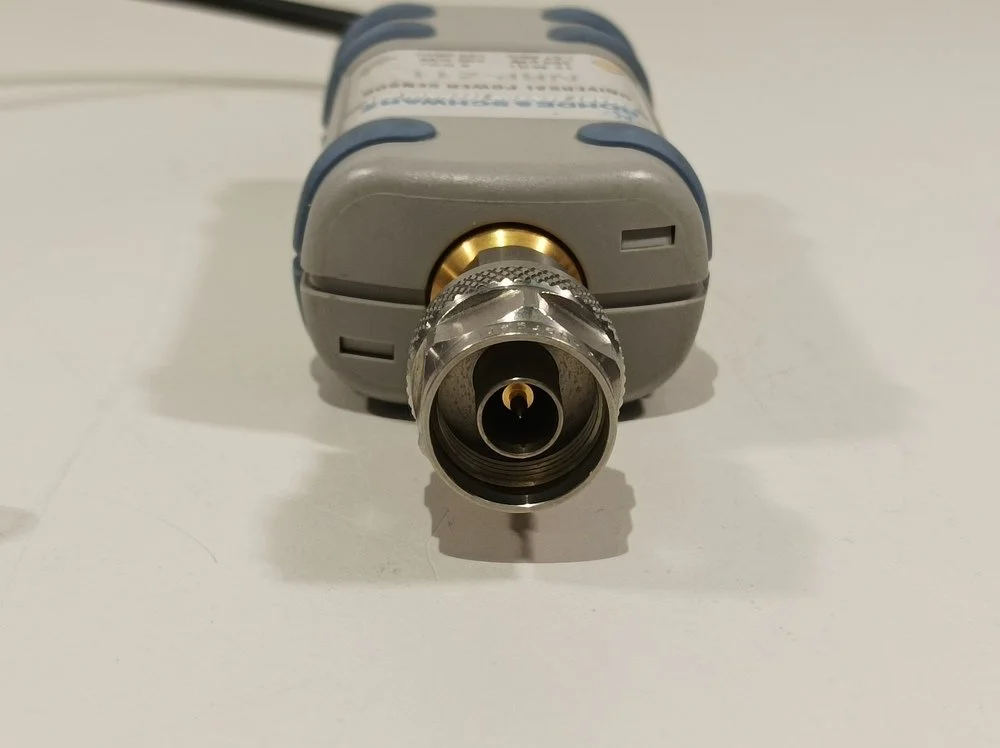 Rohde & Schwarz NRP-Z11, RF Power Sensor, 10 MHz-8 GHz, 200 pW to 200 mW with NRP-Z4 USB Cable #