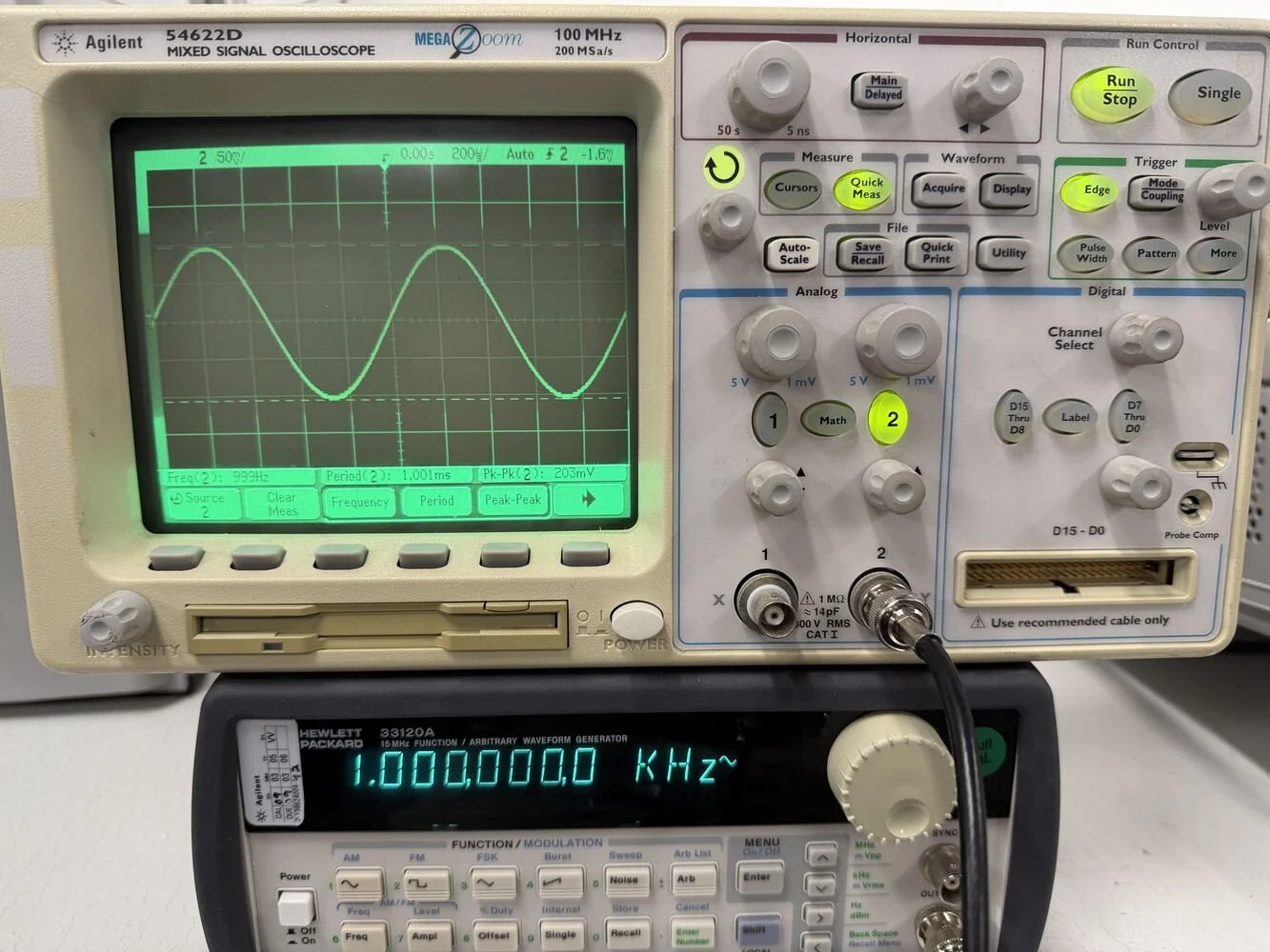 Agilent 54622D Mixed-Signal Oscilloscope 100 MHz #