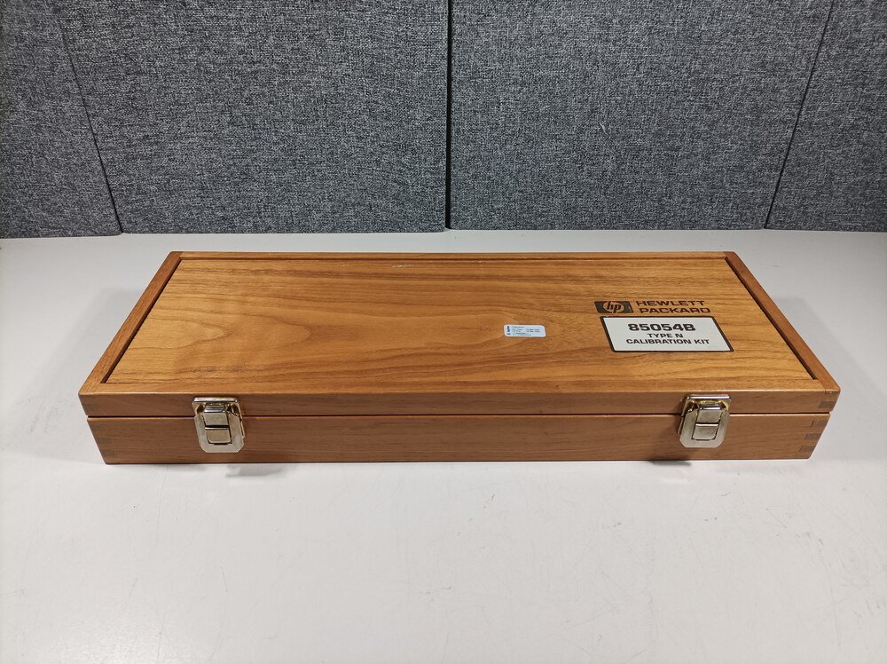 Hewlett Packard 85054B, Type N Calibration Kit, 3.5 mm
