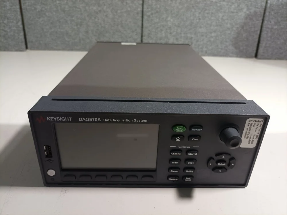 Keysight DAQ970A Data Acquisition system, 6 1/2 DMM