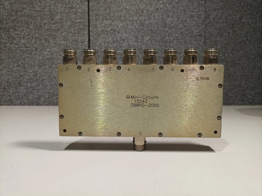 Mini-Circuits ZB8PD-2000, Power Splitter 800-2000 MHz #