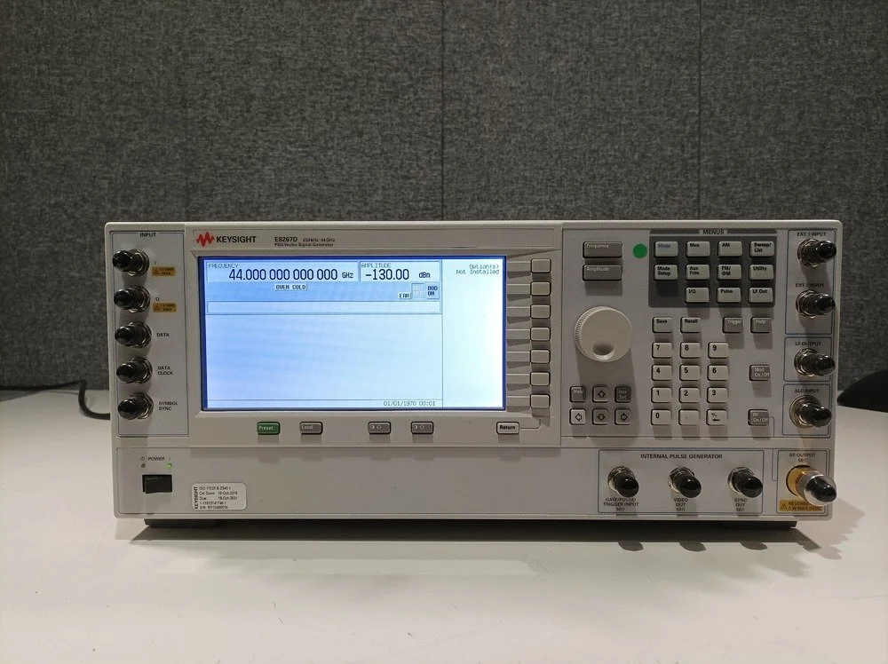 Keysight E8267D, PSG Vector Signal Generator, 250kHz-44GHz, Loaded With Options #