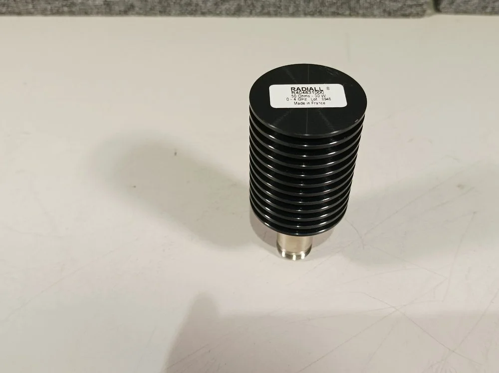 Radiall R404831000, Coaxial Connector Terminator, 0-4 GHz, 30 W, 50 Ohm #