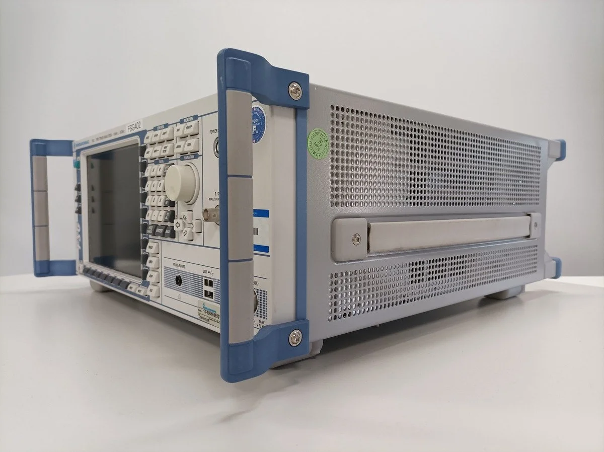 Rohde & Schwarz FSG Spectrum analyzer 9kHz-8GHz, OPT: K100, K102, K101 #