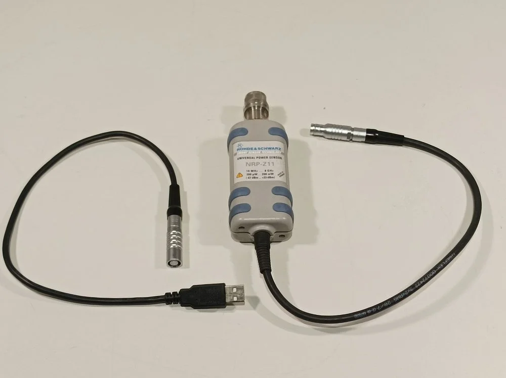 Rohde & Schwarz NRP-Z11, RF Power Sensor, 10 MHz-8 GHz, 200 pW to 200 mW with NRP-Z4 USB Cable #