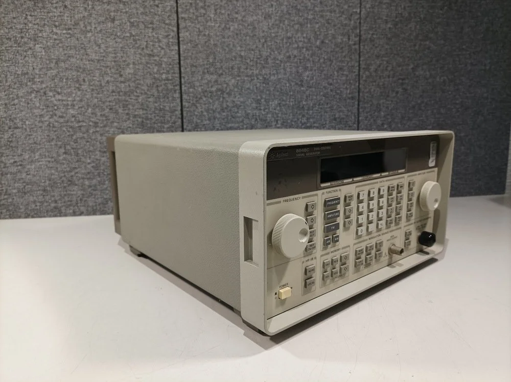 Agilent 8648C, Signal Generator, 9 kHz-3,2 GHz, OPT: STD #