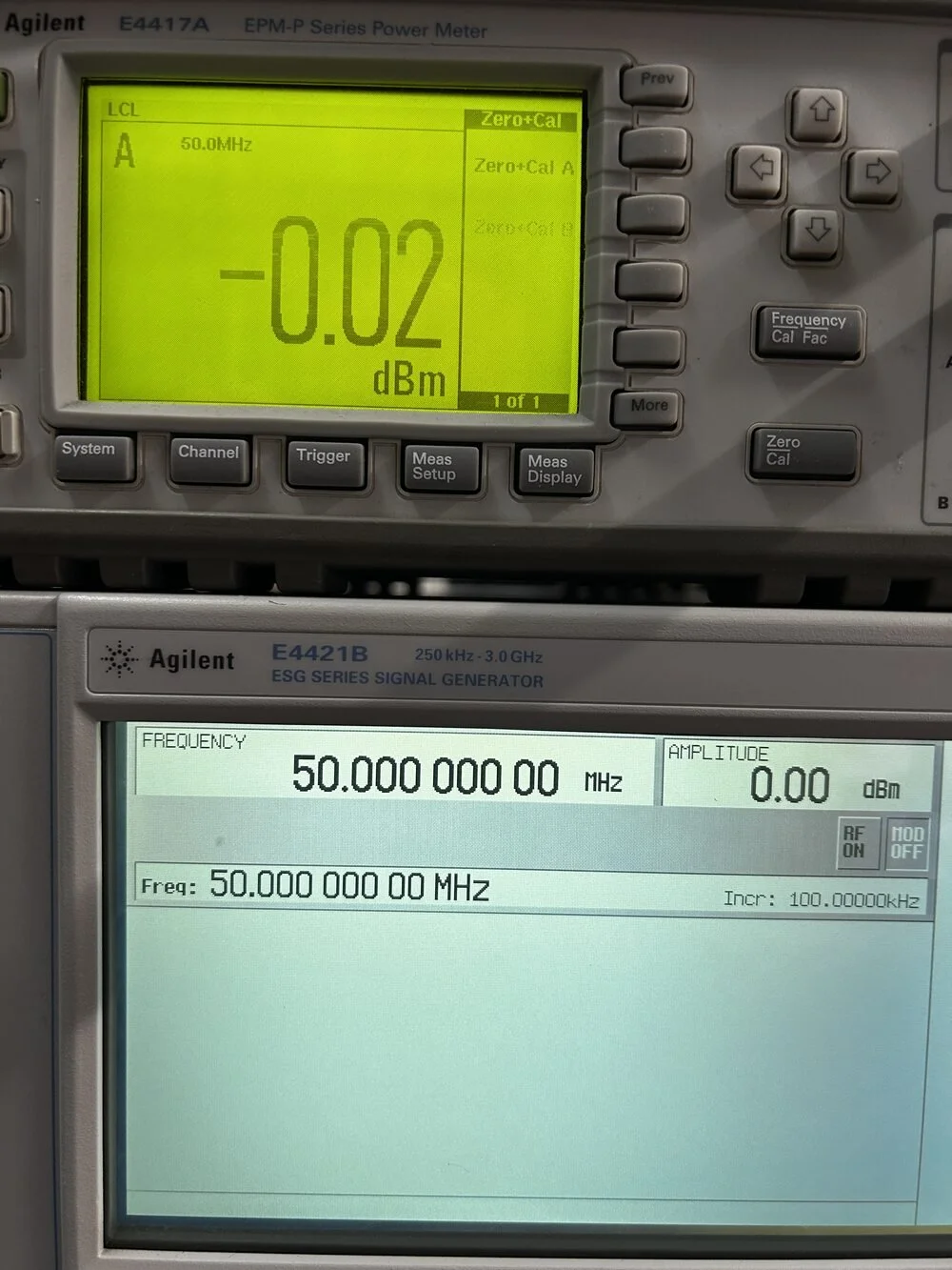 Agilent E4421B ESG Series Signal Generator, 250kHz-3.0GHz