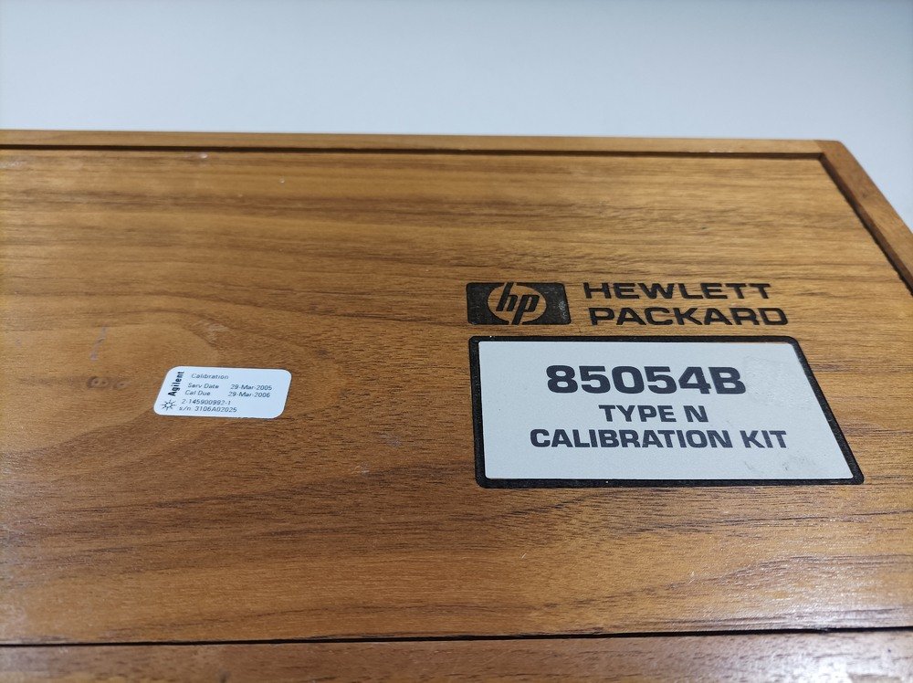 Hewlett Packard 85054B, Type N Calibration Kit, 3.5 mm