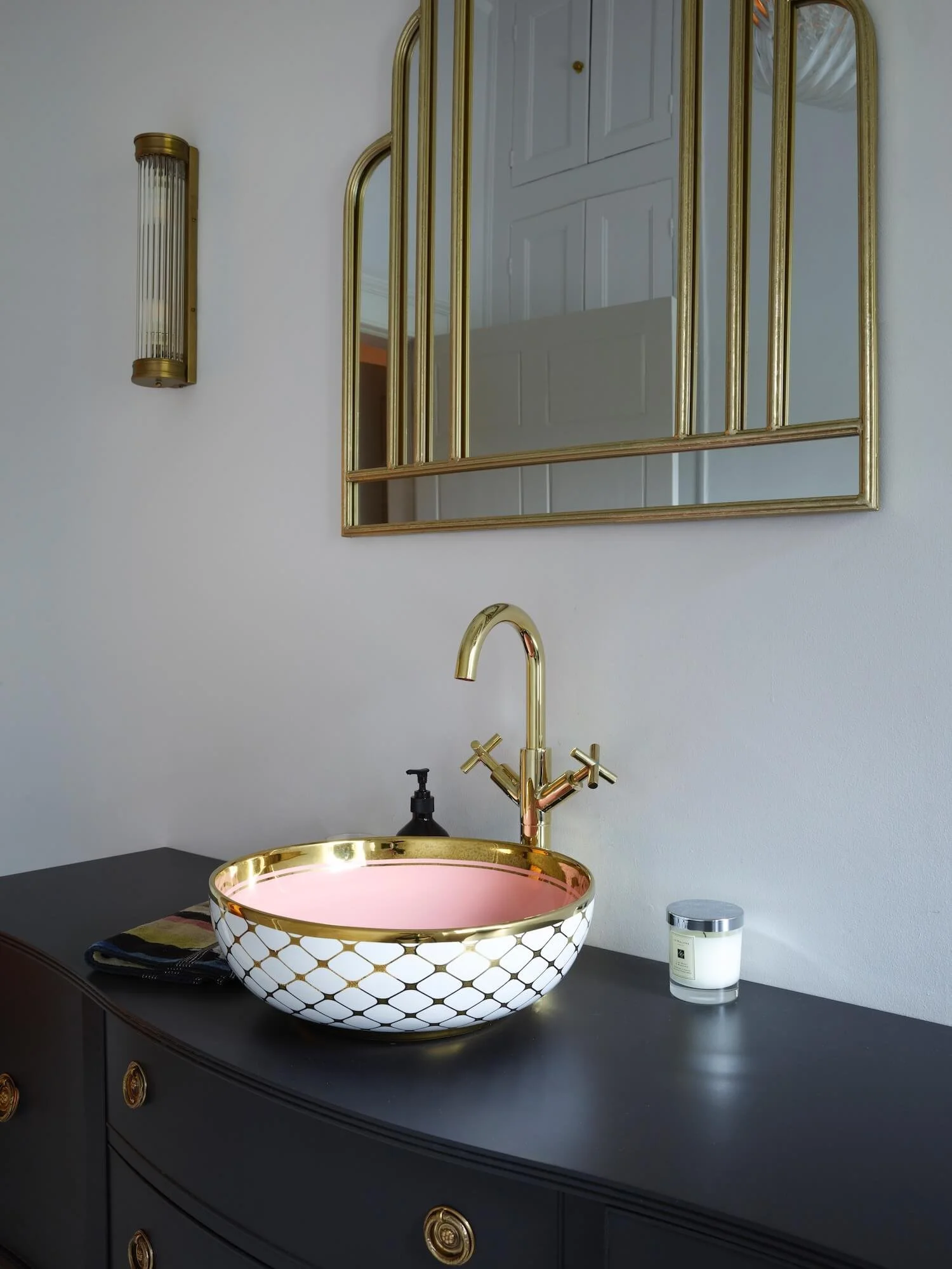 Bath WC 001.jpg