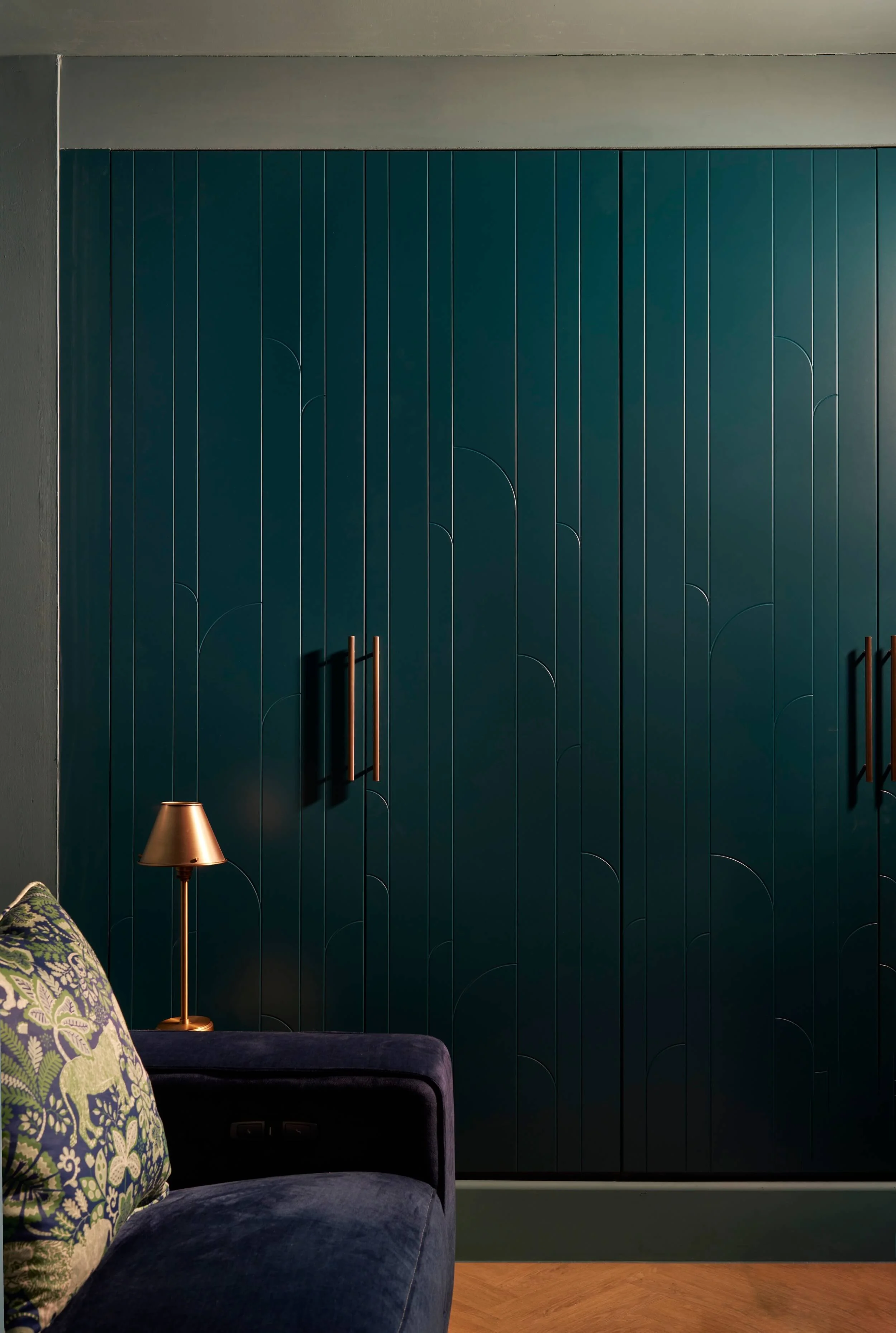Snug, Surrey modern-003.jpg
