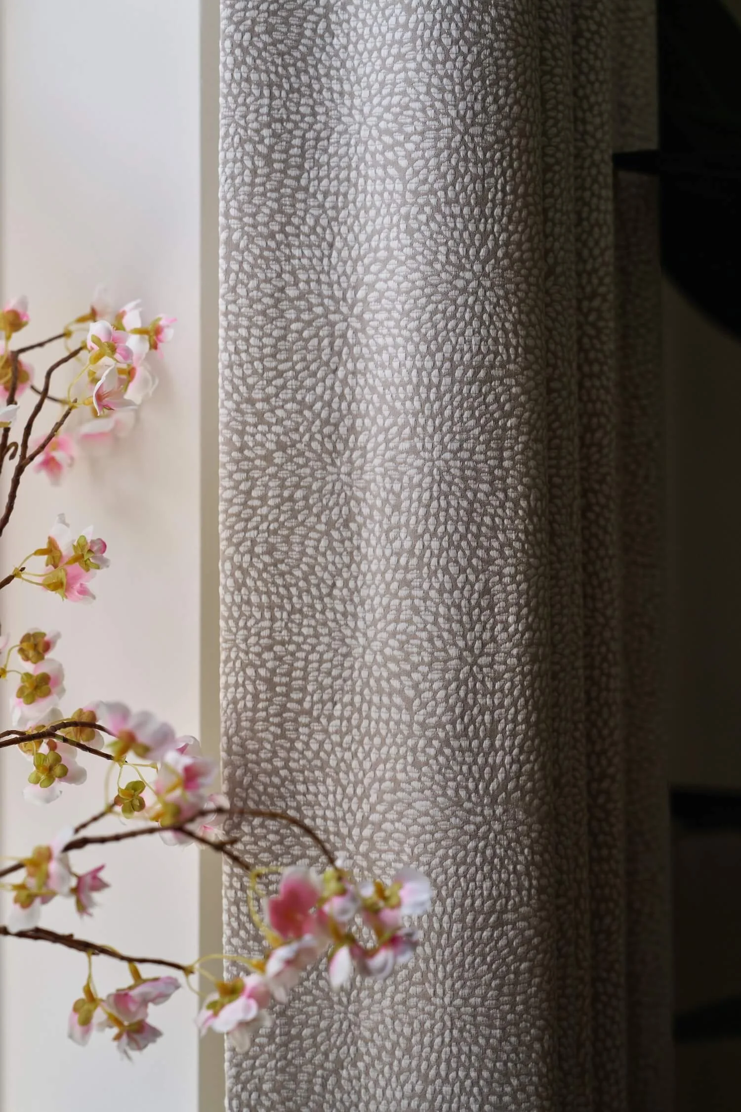 Curtain detail