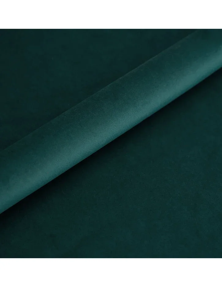 venus-velvet-2911.webp