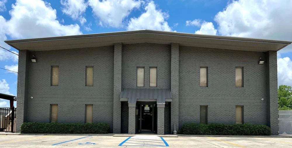 About — 2043 Coteau CoWorking Suites