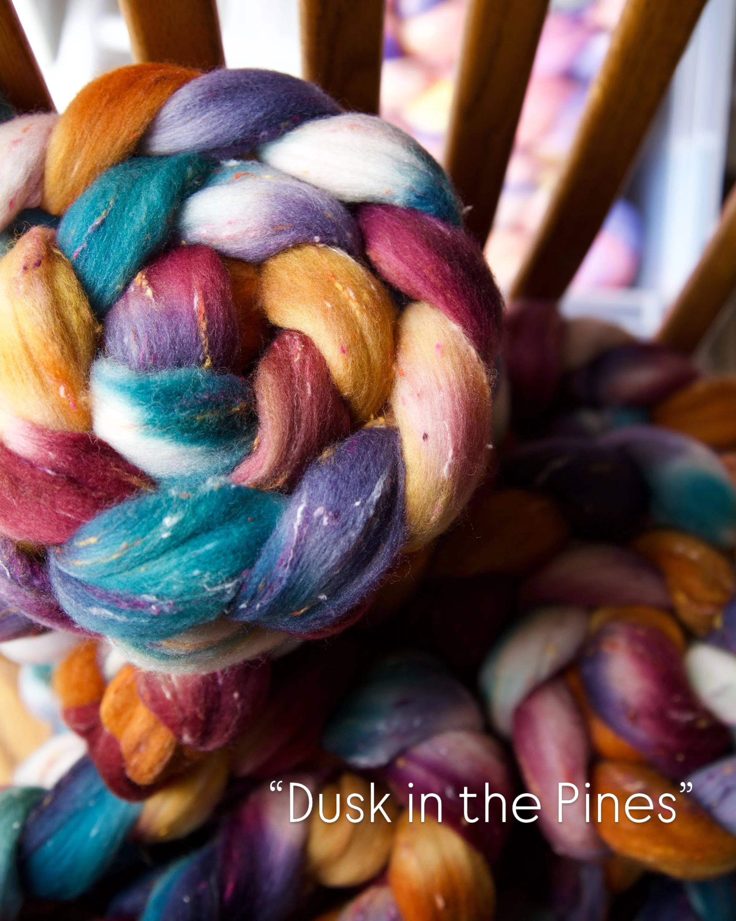 🍃 Dusk in the Pines 🍃 Polwarth blend 
&bull;
&bull;
&bull;
&bull;
#lairofthellama #wemakeyarn #handspinnersofinstagram #tourdefleece #handspunyarn