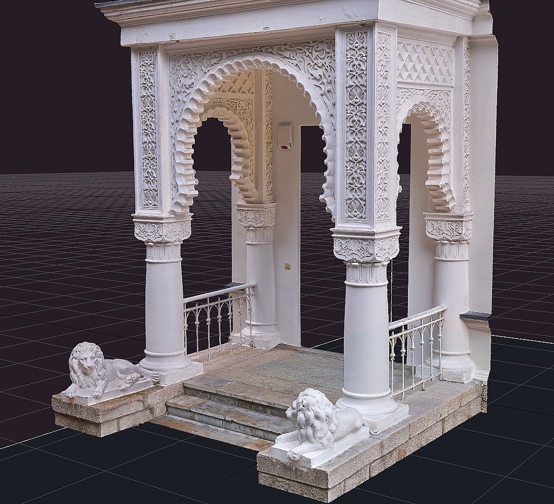 Detailed 3D photogrammetry model of a historic portico with decorative arches and lion statues.