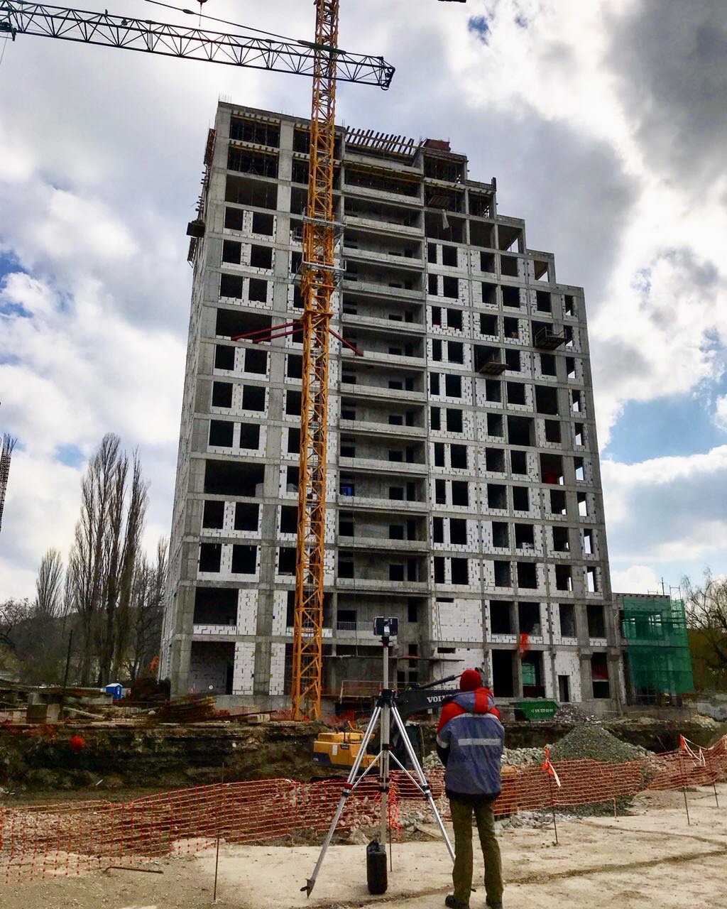 Measurement concrete facade.jpg