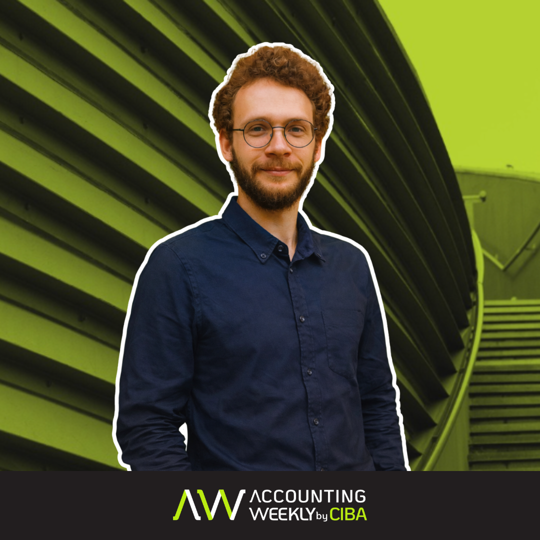 Ockert Pienaar, Financial Accountant