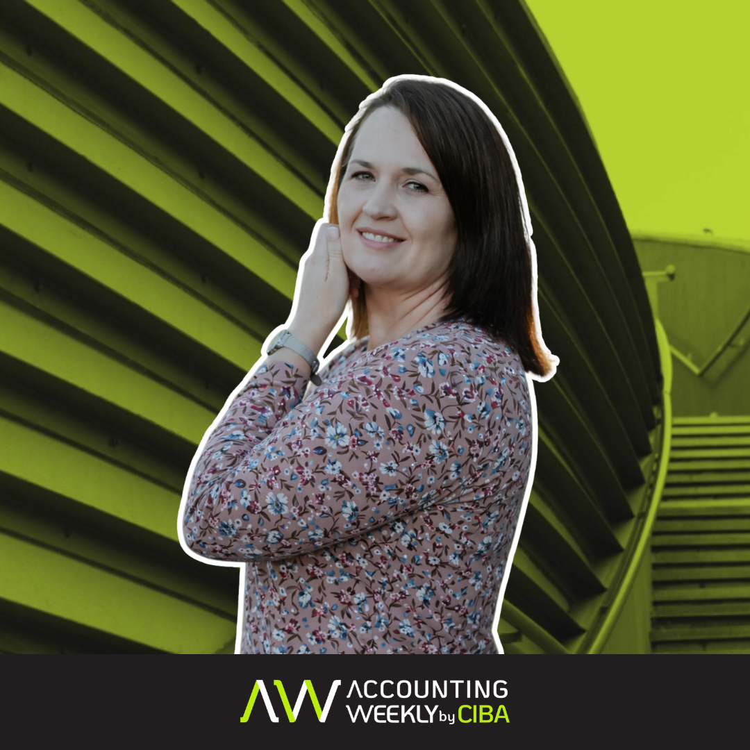 Helena McIntyre, Financial Accountant