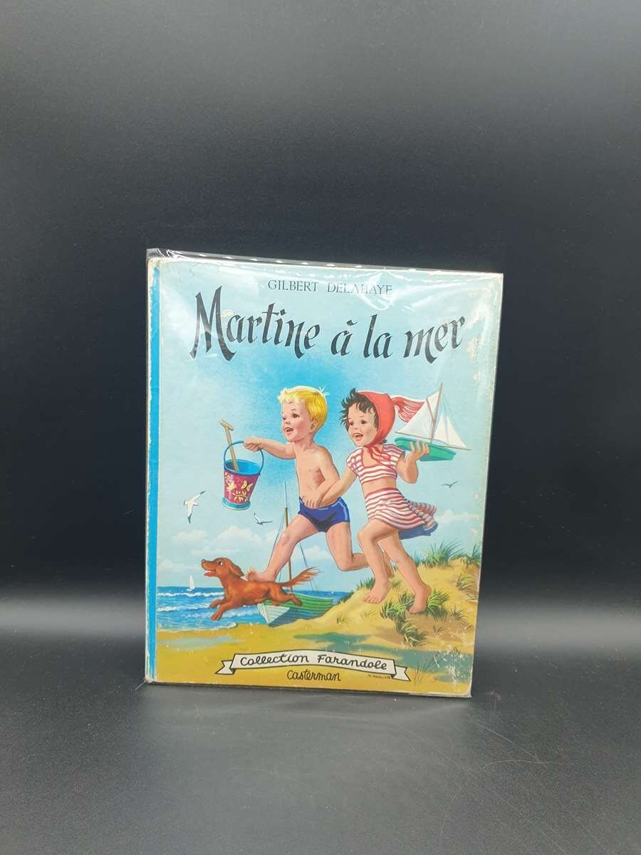 Martine à la mer collection farandole 1956