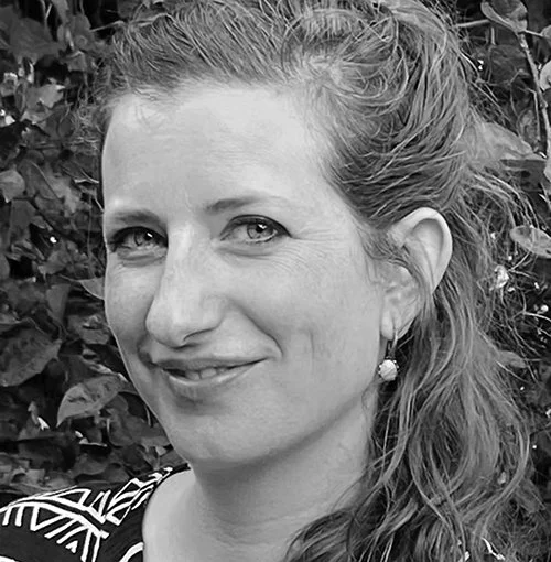 Portrait Ziska edited.jpg