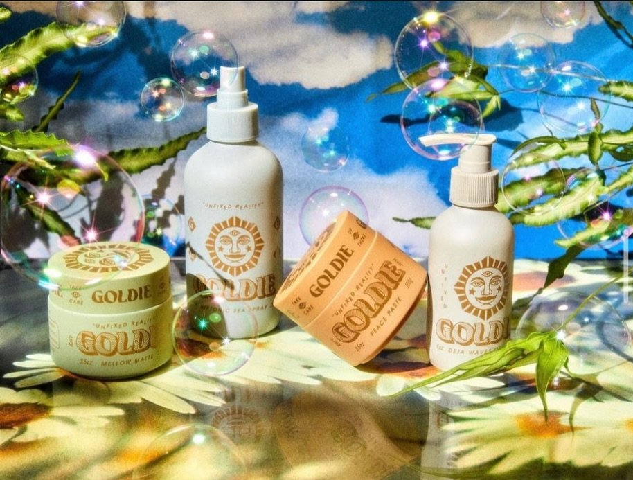 @tigers.eye.hair.studio is proud to announce that we will be carrying @goldieprovisions 🌻
GOLDIE IS PROUD TO OFFER A LINE OF PLANT-BASED CREAMS, POMADES, AND SPRAYS THAT ARE FREE OF HARSH DYES AND CHEMICALS. ALL GOLDIE PRODUCTS ARE MADE WITH NATURAL