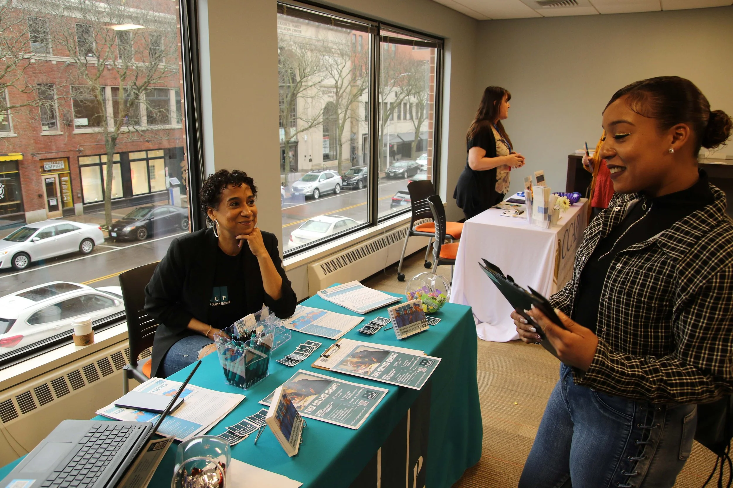 6 job fair.jpg