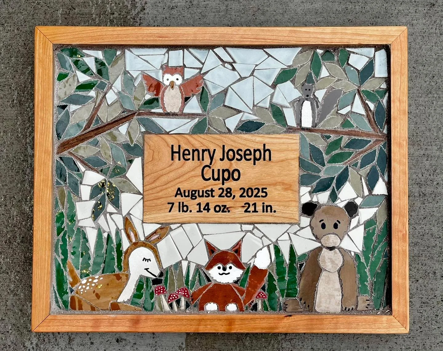 There’s nothing more meaningful than a personalized and handmade gift. 
From wall art and serving trays to charcuterie boards celebrate family stories and milestones with that special gift from Firehouse Wood Works. 
.
.
.
📍113 N. Main Street