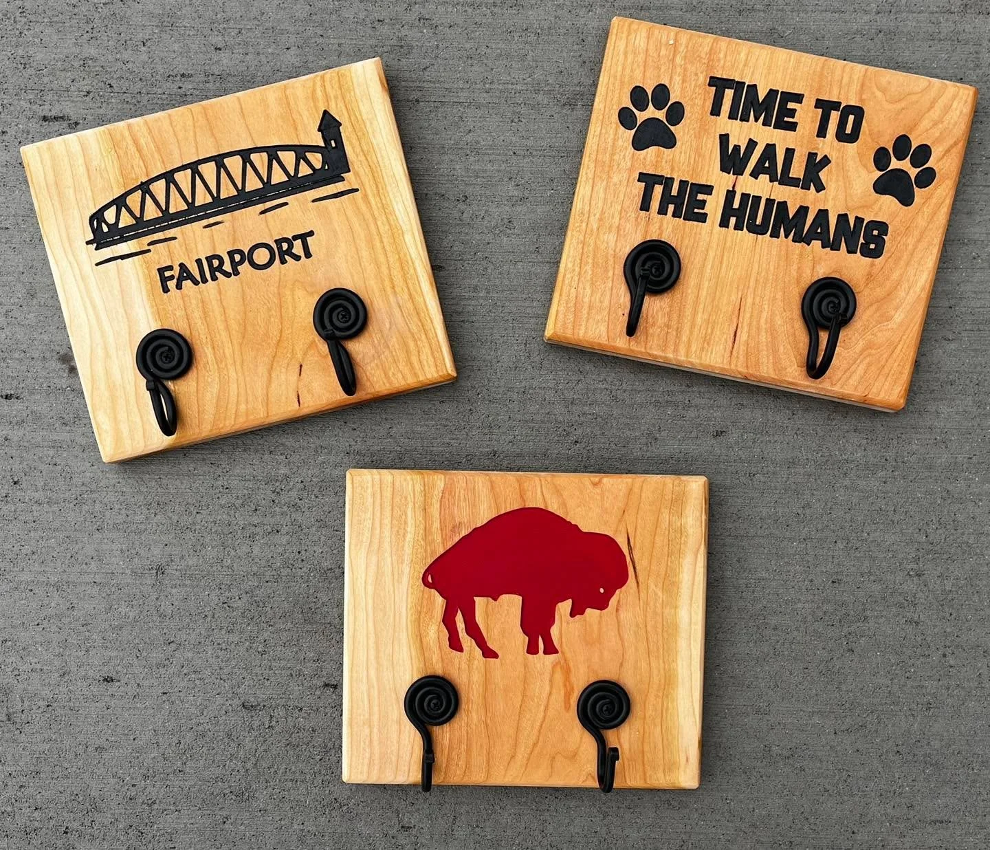 New item alert! 🚨

Cherry Dog Leash Holder 👌🏽

The perfect gift for your 4 legged friend 🐾
.
.
.
📍113 N. Main Street, Fairport, NY
💻www.fairportfirehousewoodworks.com
🔨handmade for you🔨

#ourlittlefirehouse #handmadeforyou #webuildstufftogeth