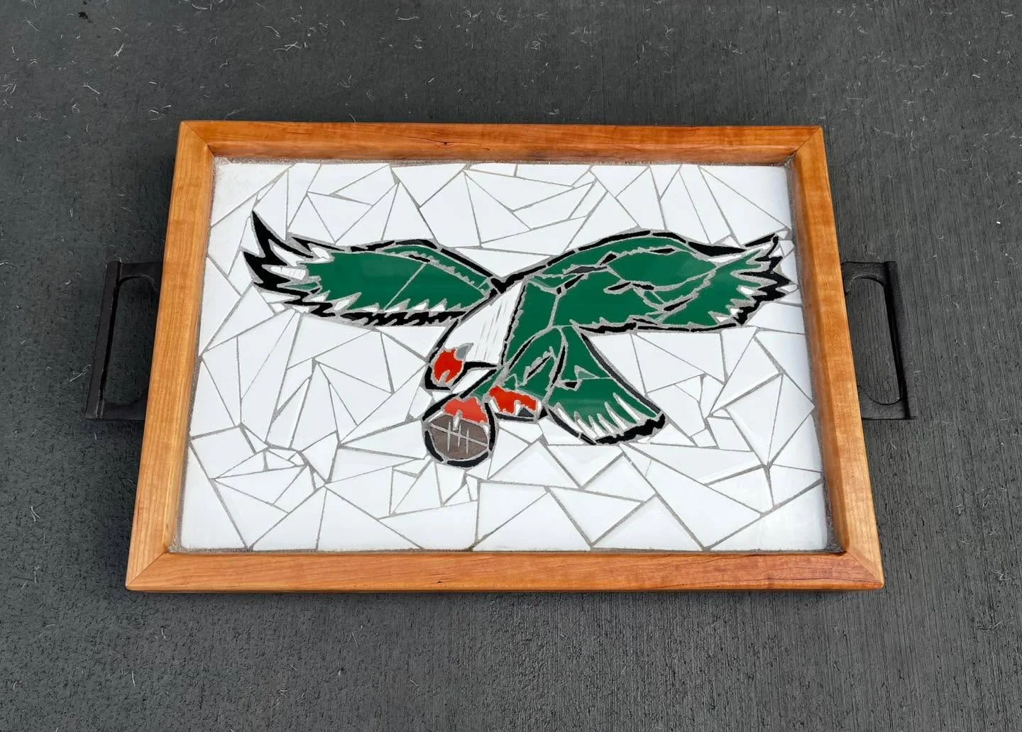 This custom ordered Eagles Tray is on its way to its forever home 🦅🎁

Go Birds! 🏈

Disclaimer: We understand that not everyone is a Bills fan 👌🏽
.
.
.
📍113 N. Main Street, Fairport, NY
💻www.fairportfirehousewoodworks.com
🔨handmade for you🔨

