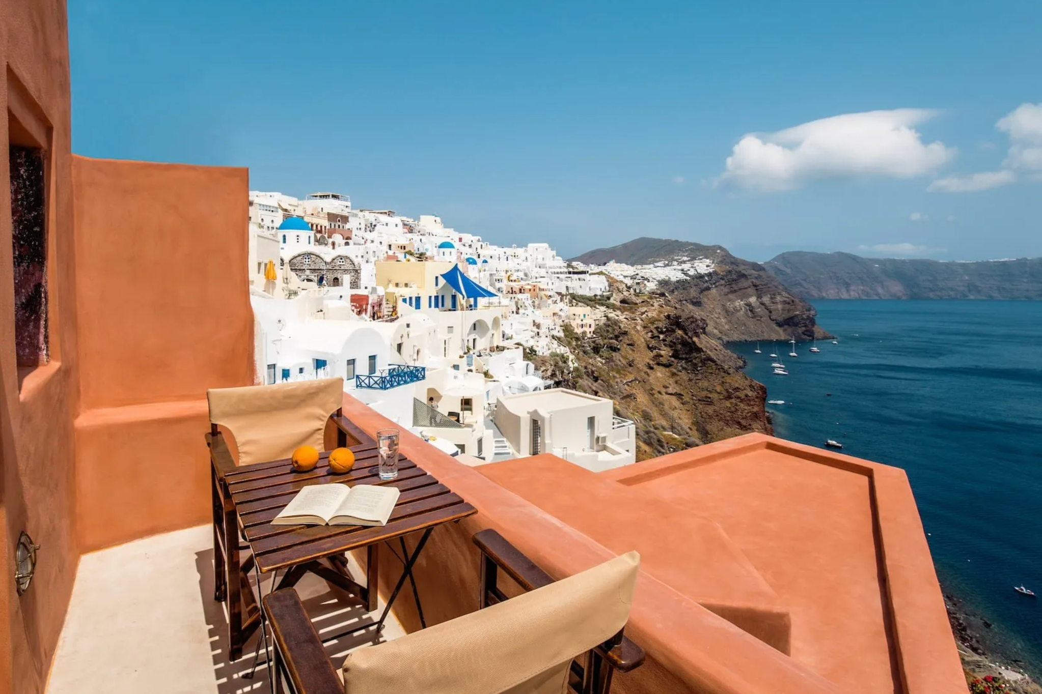 The Best Airbnbs in Santorini Offer A Tranquil Take on the Bustling Island (Vogue US) 
