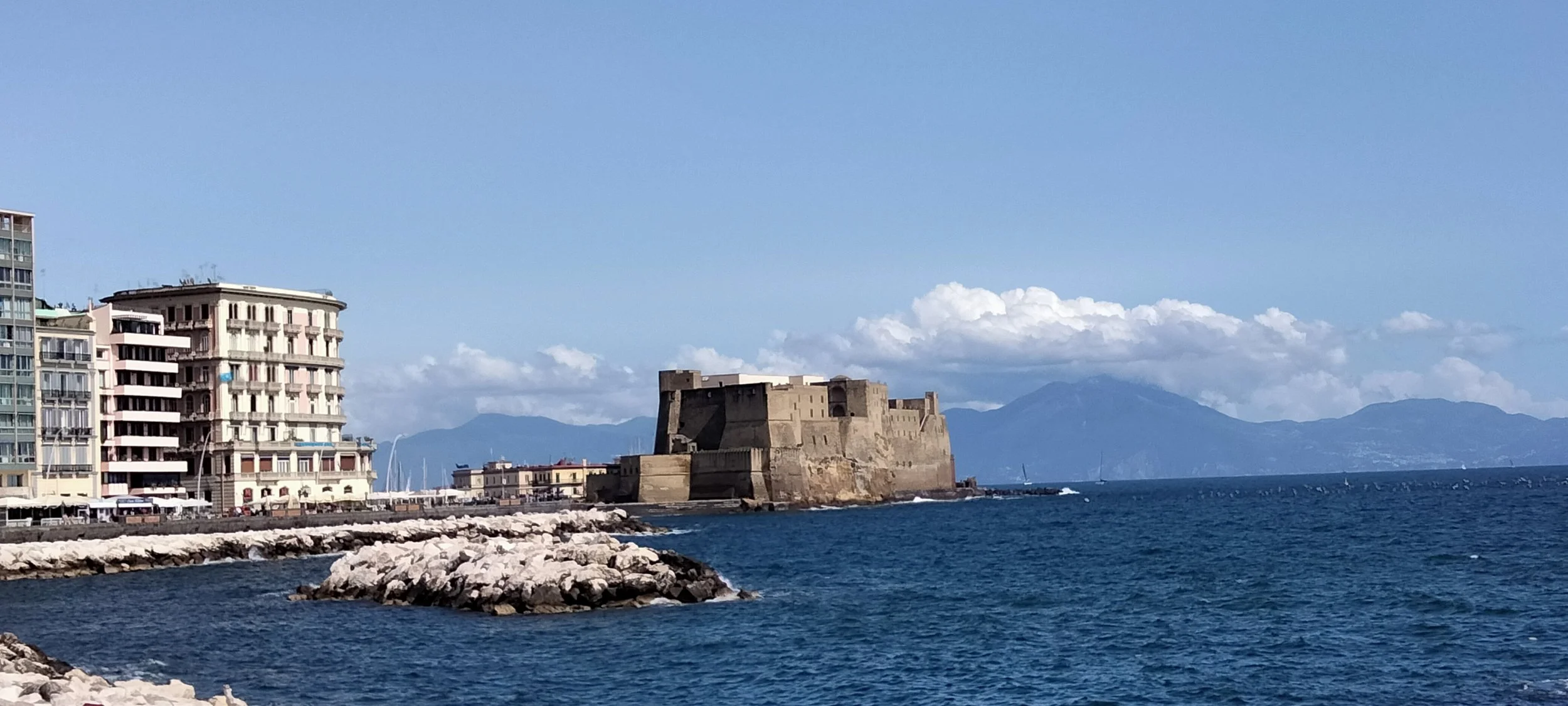 Castel del'Ovo Naples