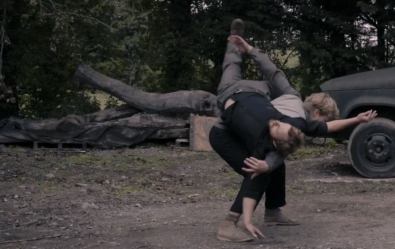 Contact improvisation with Hugh Steiner 
