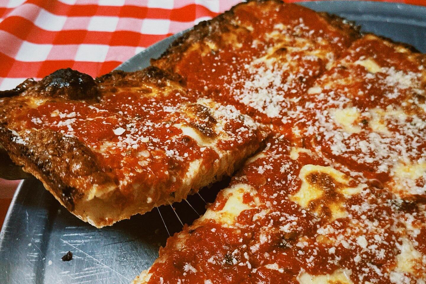 Upside Down Pizza #velma #restaurant #upsidedown #pizza #square #mozzarella #sanmanzano #fresh #special #slices #pie #ridgewood #queens #nyc #italianamerican
