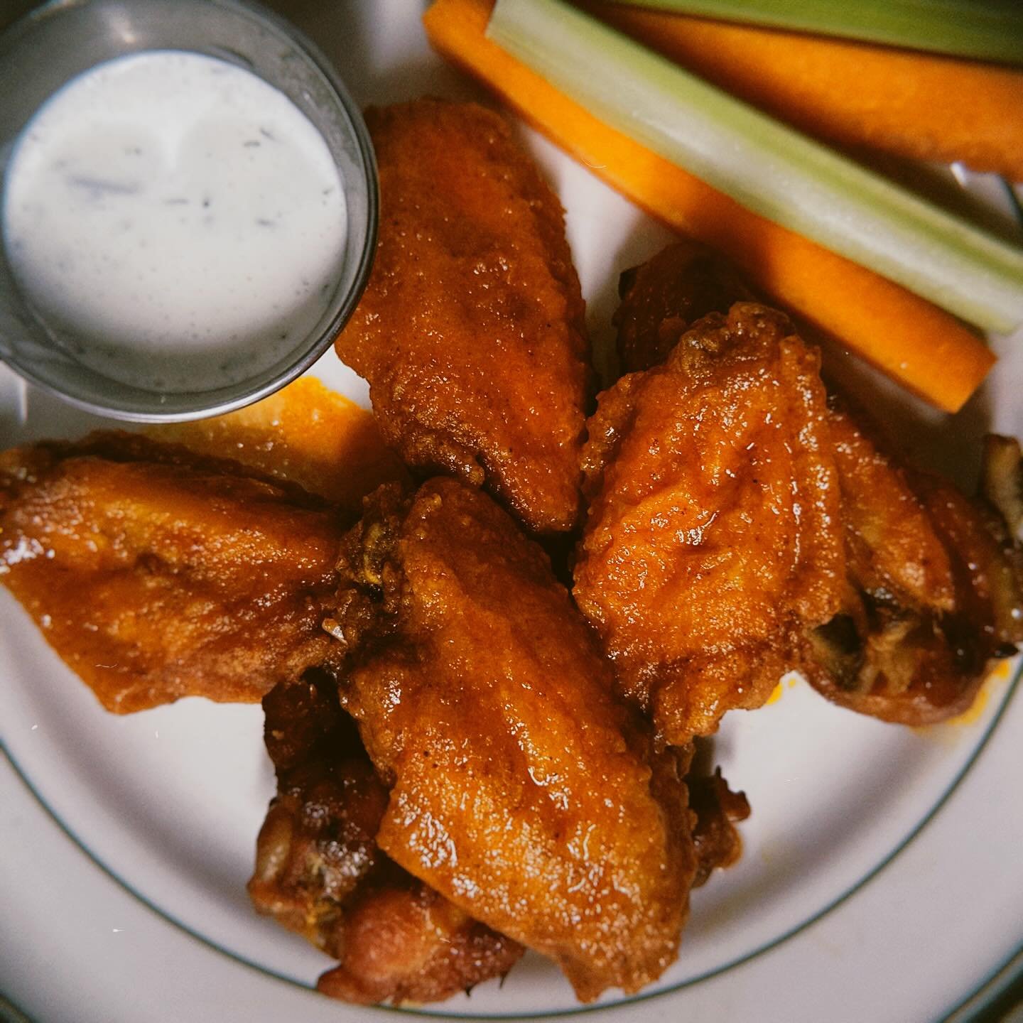 Wings #velma #restaurant #wings #italianamerican #bar #tavern #dinner #special #offmenu #daily #ridgewood #queens #newyork