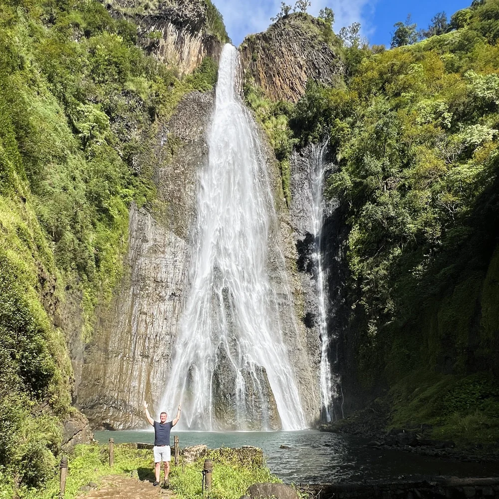 Manawaiopuna Falls - 400 feet!