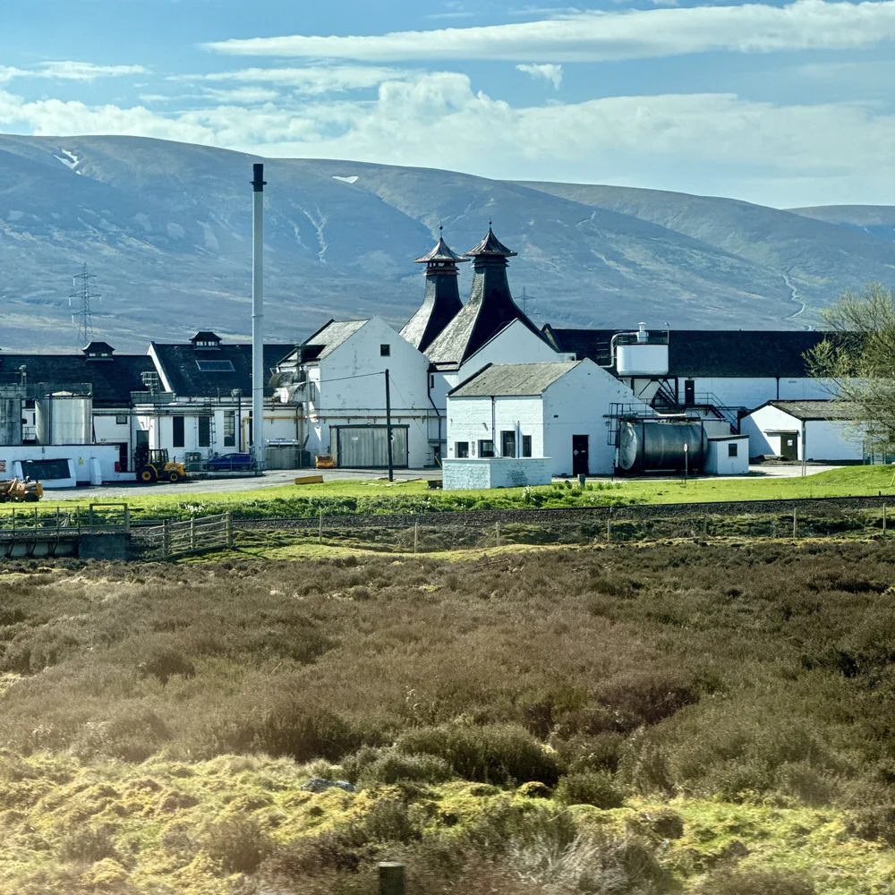 Dalwhinnie Whiskey Distillery 