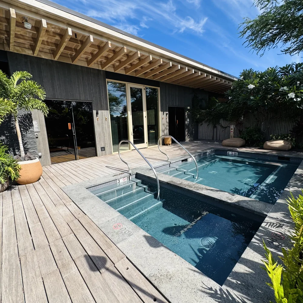 Spa Chill Space with plunge pools