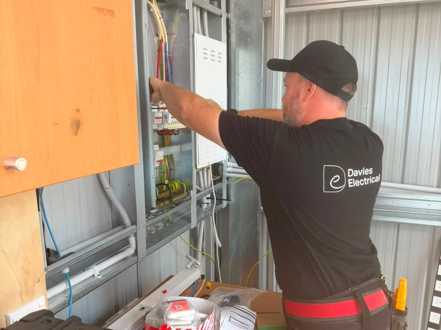Davies Electrical - electrical maintenance at home