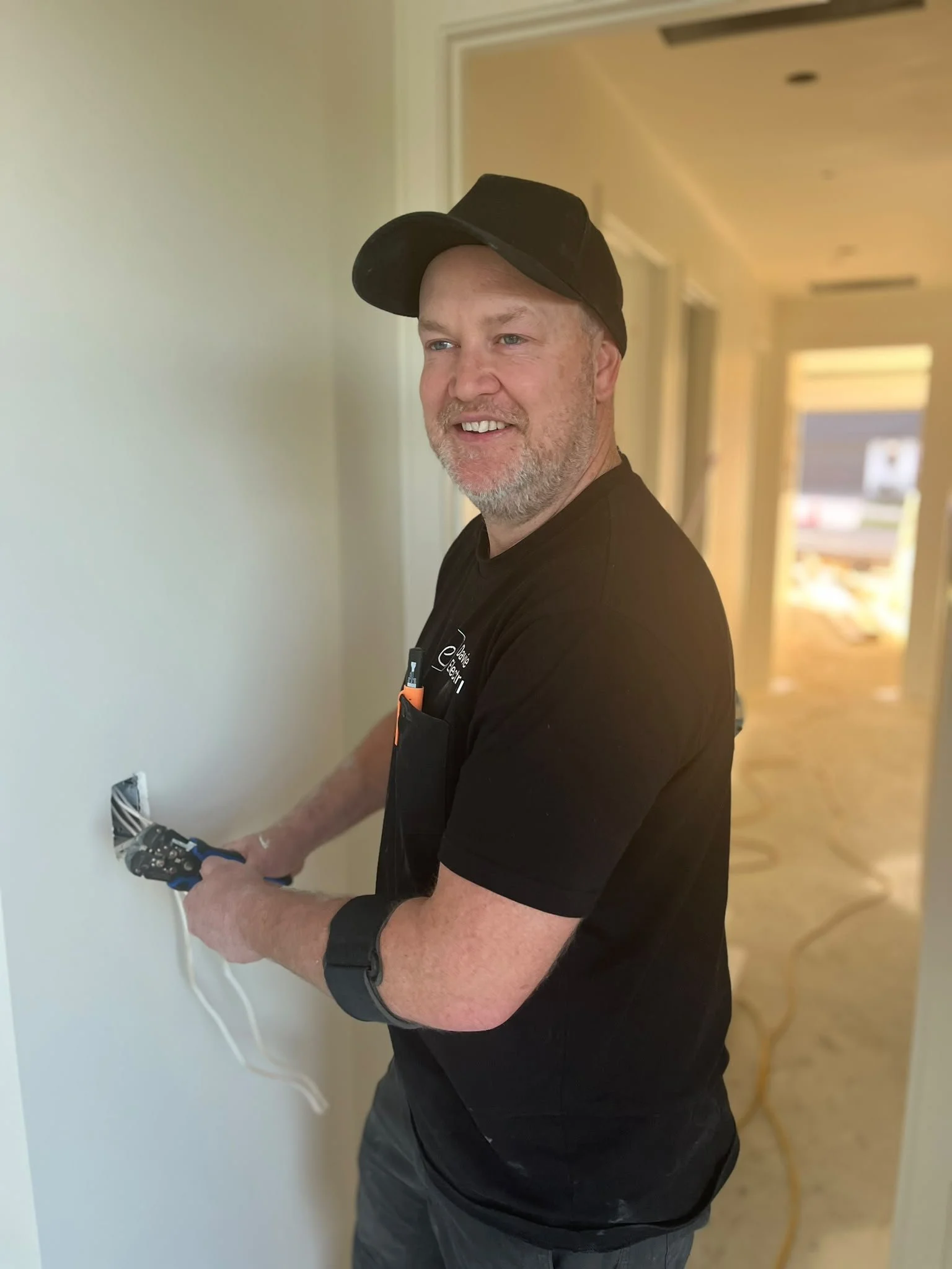 Davies electrical maintenance_4.jpeg