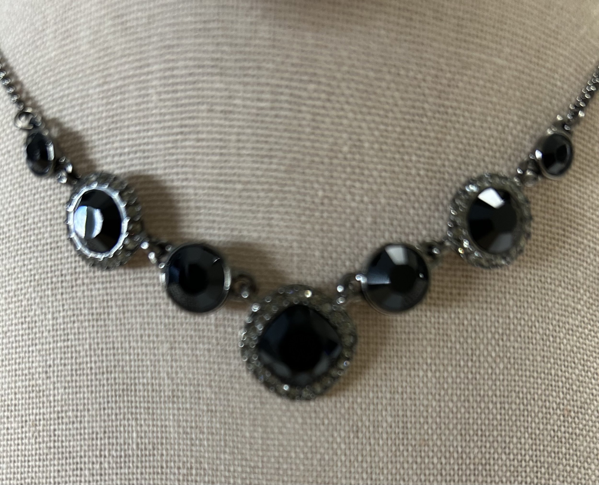 Necklace 35a.jpg