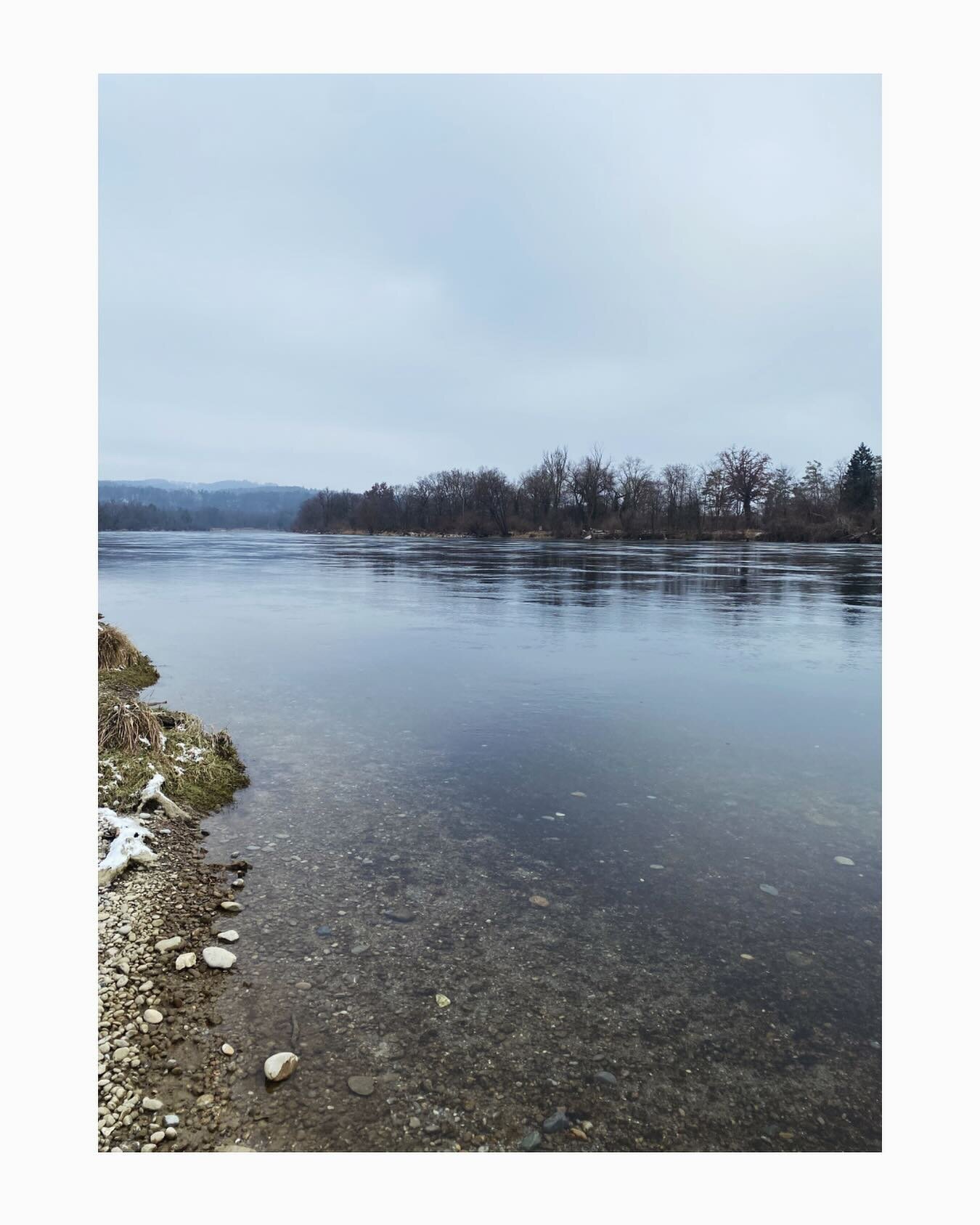 IM LEBENSFLUSS SEIN. 
.
.
.
.
Dort f&auml;ngt wirksames Elternsein an.

#selfcare #selbstverantwortung #kinderbegleiten