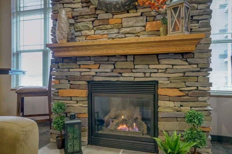IG Int Community Room Fire Place 96dpiHD.jpg