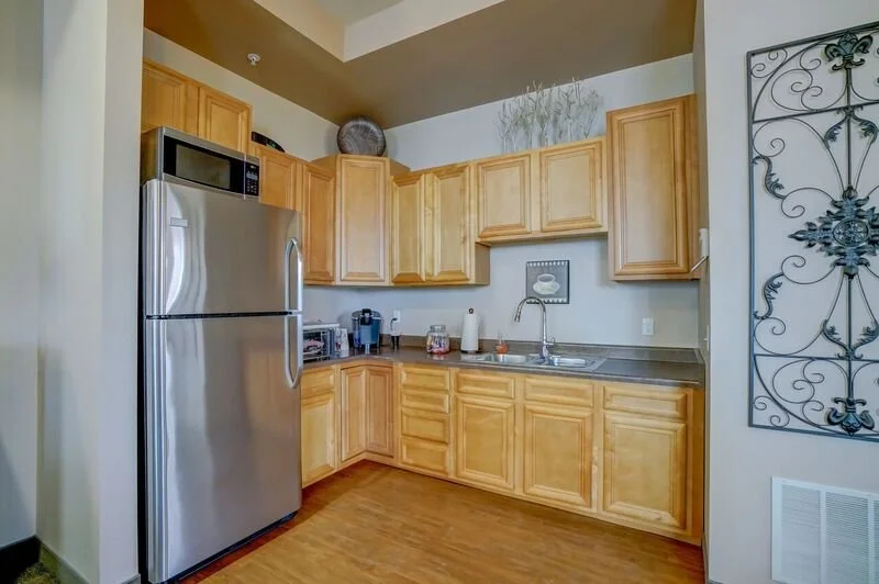 IG Int Community Room Kitchen 96dpiHD.jpg