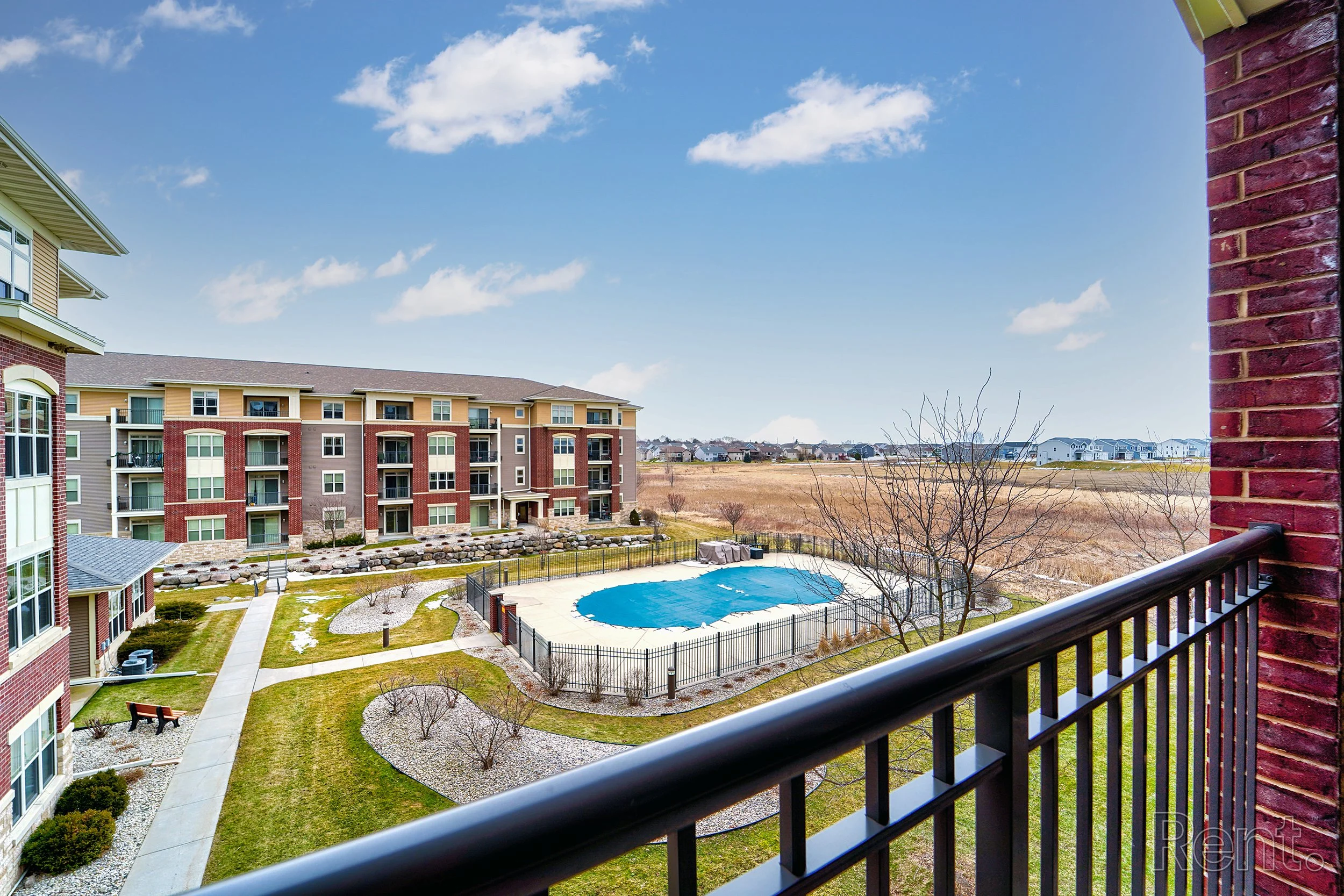 309 Pool View 1.jpg