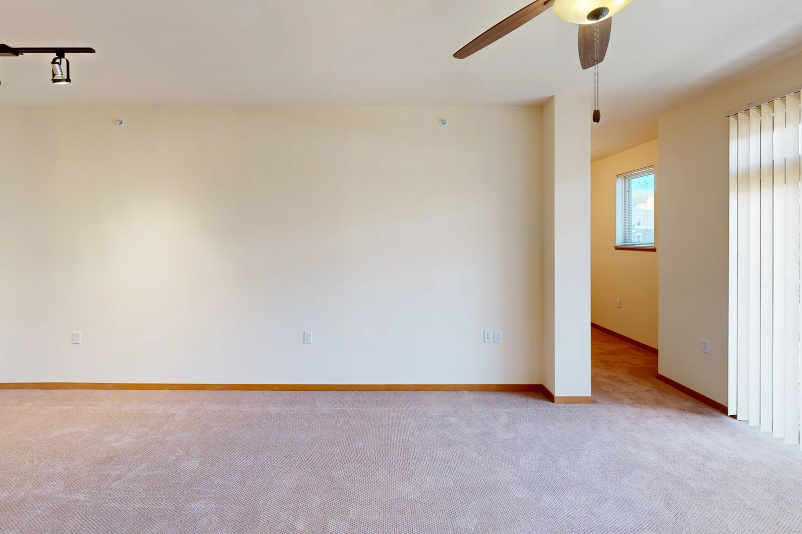 Living Area &amp; Den