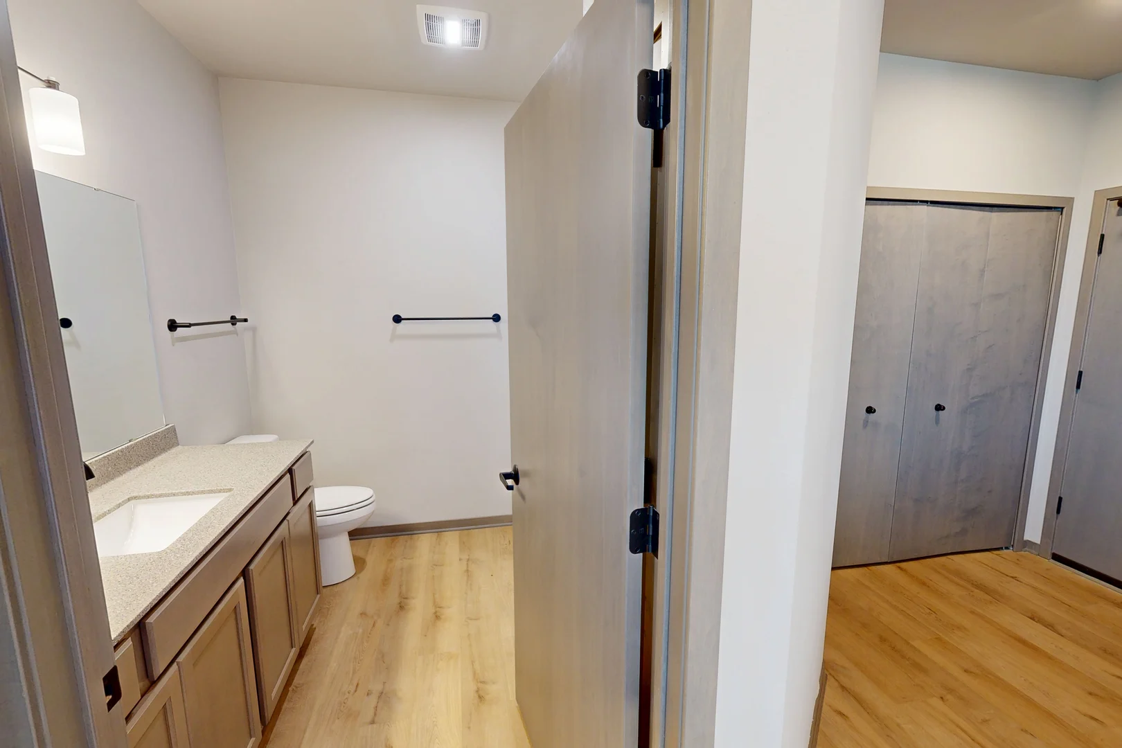 Bathroom &amp; Entry