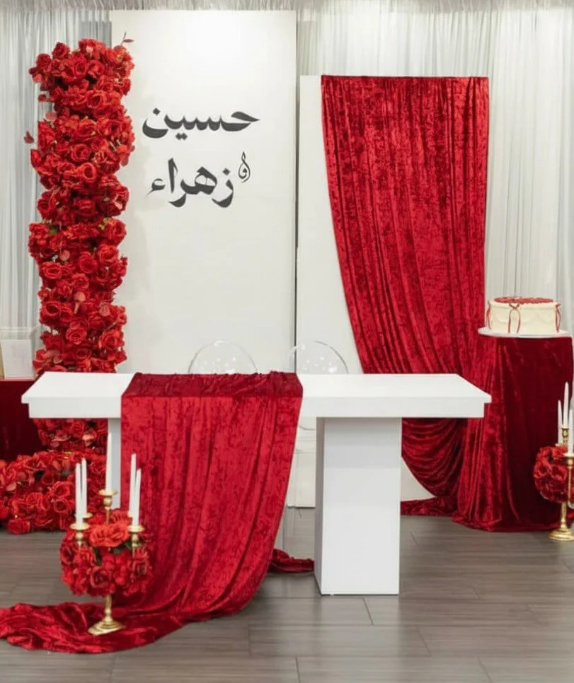 Pretty in red 😍

Desserts @thecakefactoryottawa 
Cake @nanascakes.ottawa 
Location @ksonthekeys 
Photos @noursphoto